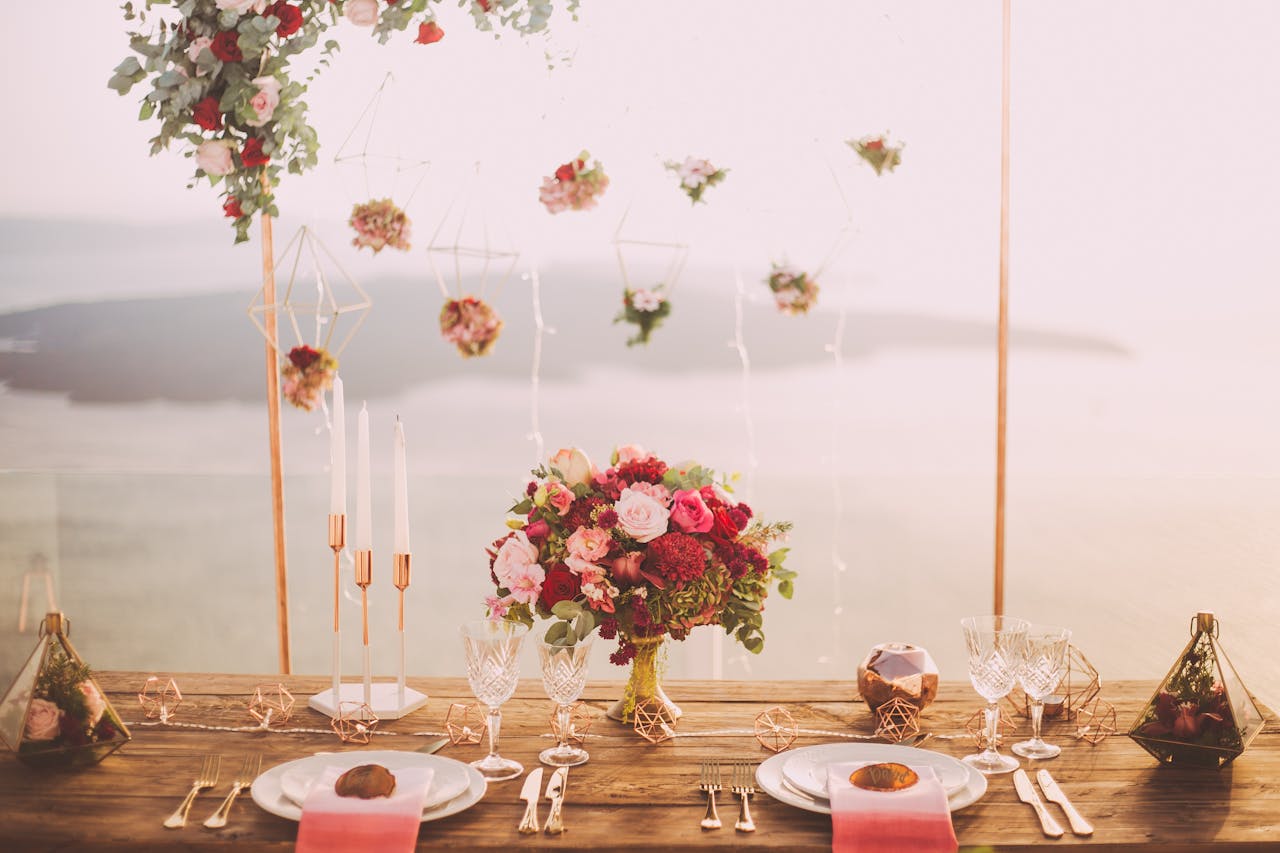 En esta imagen, vemos parte de un banquete nupcial